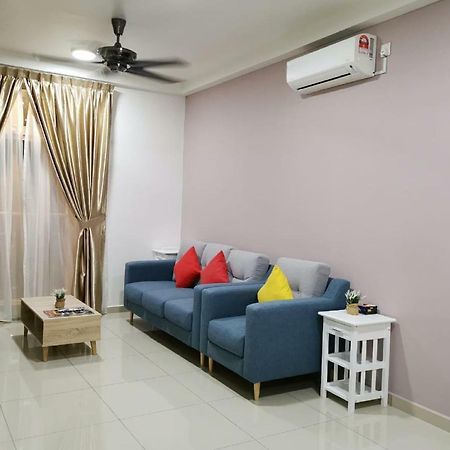 Js Homestay@Iskandar Puteri, Nusajaya นุสาจายา ภายนอก รูปภาพ