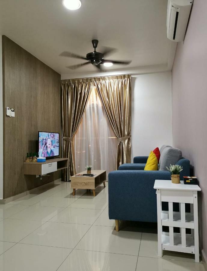 Js Homestay@Iskandar Puteri, Nusajaya นุสาจายา ภายนอก รูปภาพ